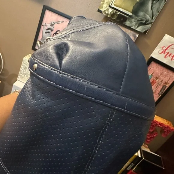 Coach EUC Alexandra Navy Blue Textured Leather Shoulder Bag w/Silver Hardware